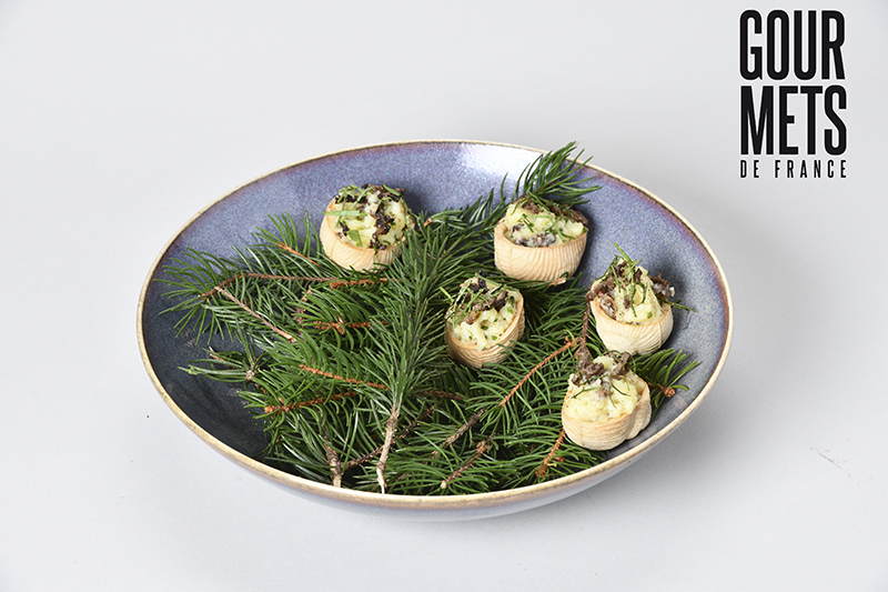 La recette de Christophe Aribert: Écrasé de pommes de terre, morilles et livèche
